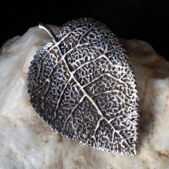 GG Unique Jewelry Jewelry - Sterling Silver 925 Large Brooch Pendant Leafe